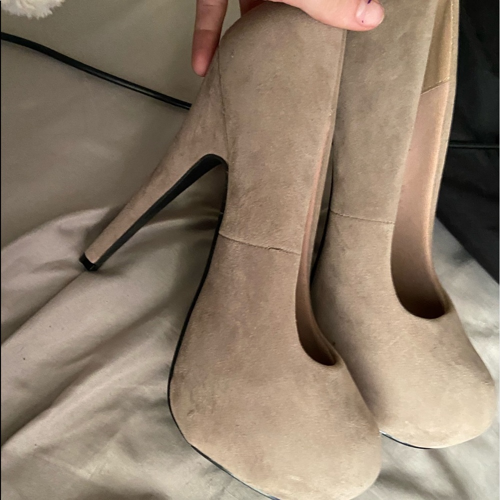 beige delicacy high heels